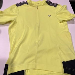 Men’s small Pearl Izumi cycling jersey